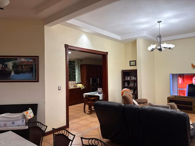 Se vende casa con terreno en Poas, Alajuela - Imagen 9