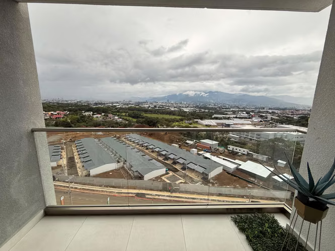 ALQUILER DE APARTAMENTO EN ALTAMIRA, HEREDIA