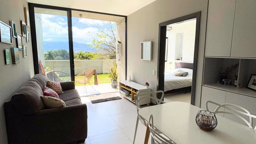 Apartamento en Venta con Jardín Privado, Real Cariari, Heredia. - Imagen 3