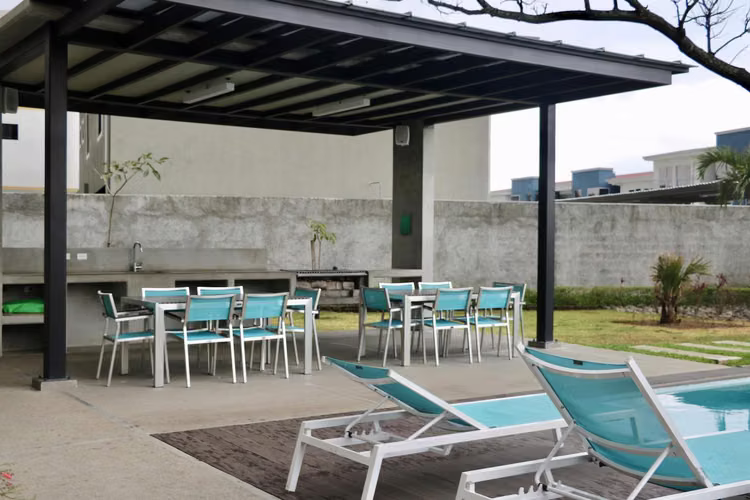 Apartamento en Venta con Jardín Privado, Real Cariari, Heredia. - Imagen 15