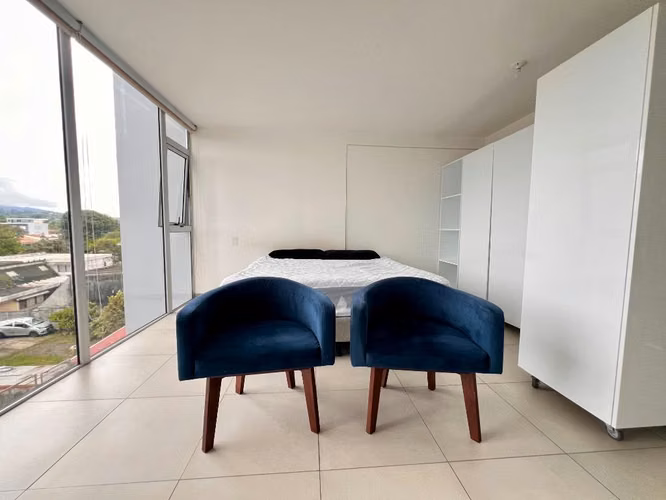 Alquiler de lindo apartamento Estudio en Torre Ifreses Curridabat, Amueblado ,posibilidad de parqueo - Imagen 2