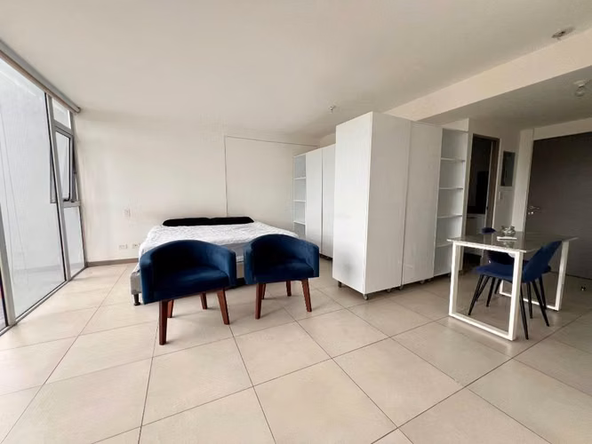 Alquiler de lindo apartamento Estudio en Torre Ifreses Curridabat, Amueblado ,posibilidad de parqueo - Imagen 3