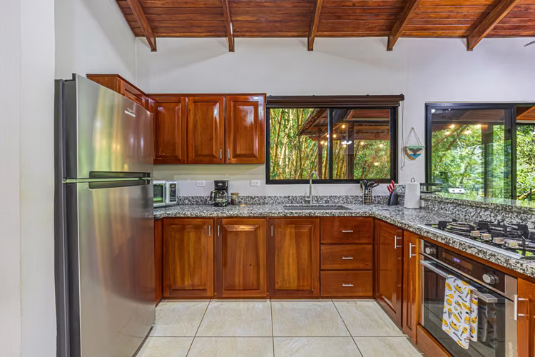Tropical Villa in Canto del Mar | Walk to Dominicalito Beach - Imagen 5