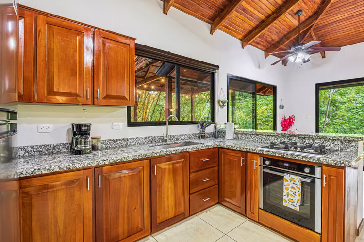 Tropical Villa in Canto del Mar | Walk to Dominicalito Beach - Imagen 7