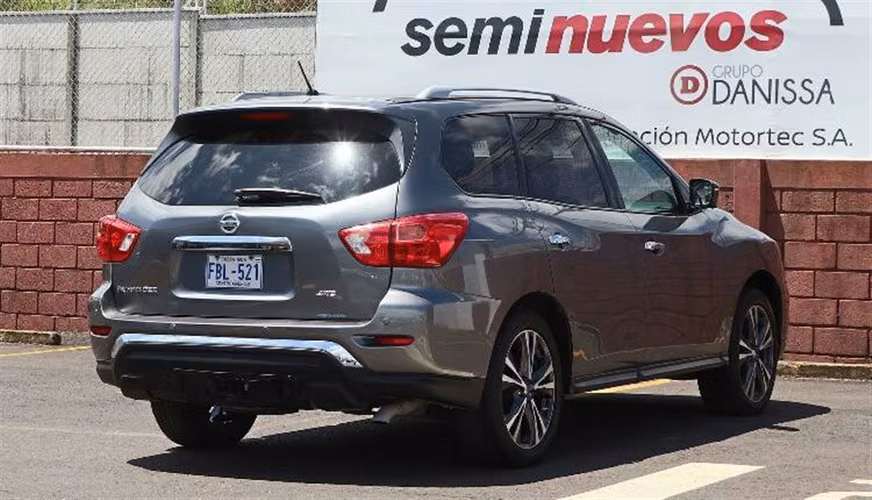 NISSAN PATHFINDER 2018 AUTOMÁTICA GASOLINA GRIS