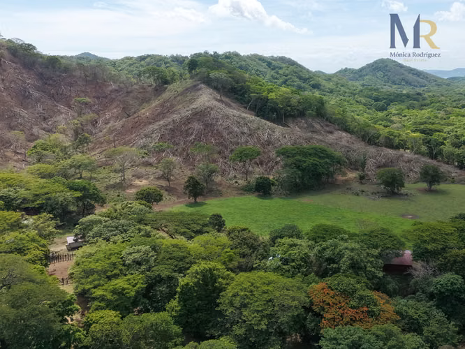 Oportunidad de Inversión | 73,56  Hectáreas con Uso de Suelo Mixto en La Cruz, Guanacaste
