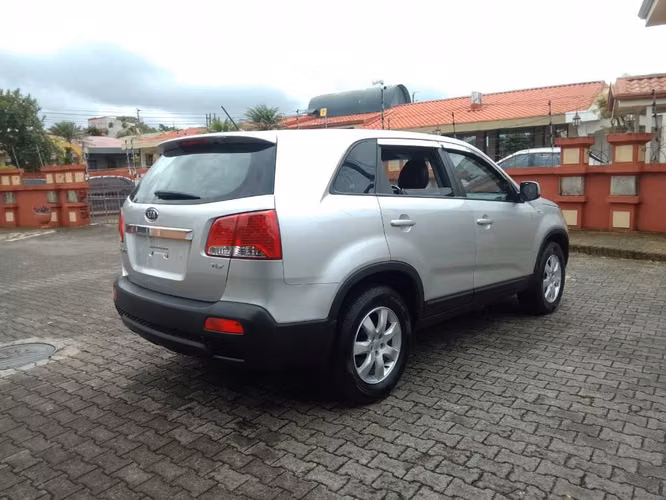 KIA SORENTO 2010 AUTOMÁTICO T.D.I.