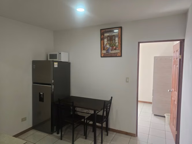 Apartamento Tipo Estudio Amueblado en Escazú | Internet y Servicios Incluidos | 325.000 - Imagen 3