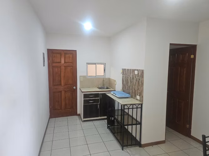Apartamento Tipo Estudio Amueblado en Escazú | Internet y Servicios Incluidos | 325.000 - Imagen 5