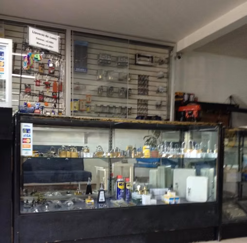 Alquilo local comercial / oficinas San José