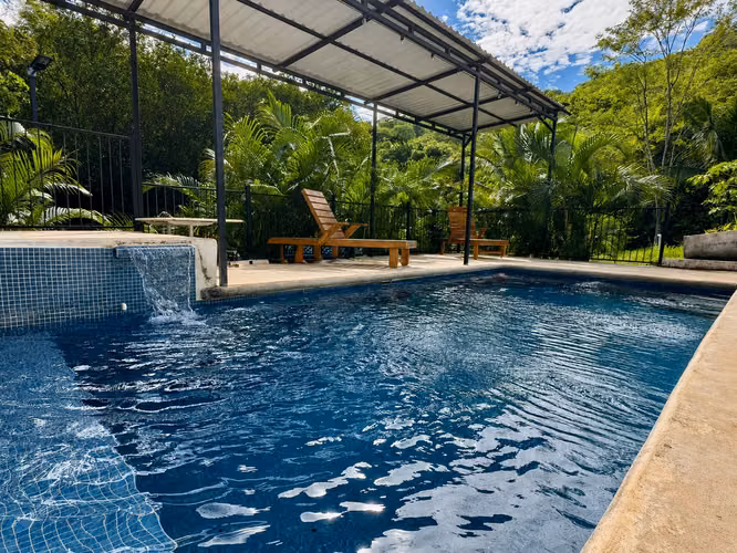 Casa Sueños Amplia Casa en Alquiler con Piscina Privada y Vista a las Montañas