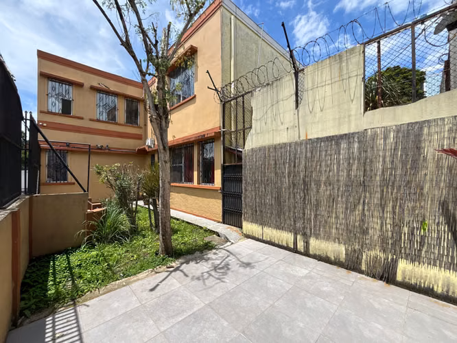 VENTA DE CASA CON 10 HABITACIONES EN BARRIO AMÓN, SAN JOSÉ - Imagen 3