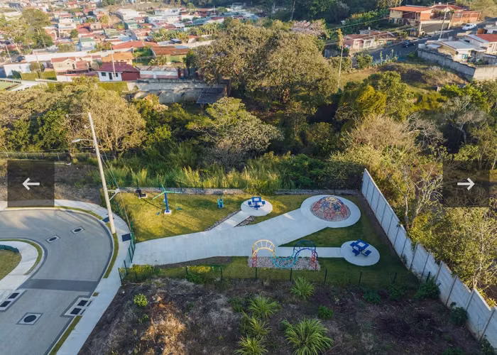 Venta de lote en Condominio en Moravia