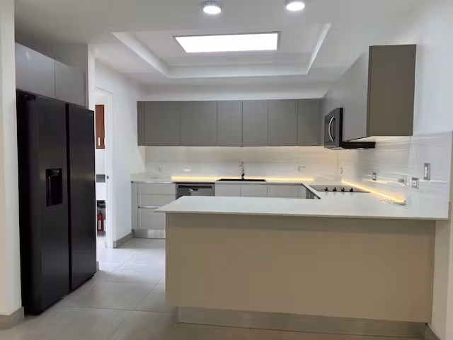 ALQUILER DE CASA EN GUACHIPELIN, ESCAZU EN CONDOMINIO SOURCE LIVING, CON LÍNEA BLANCA - Imagen 4