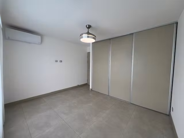 ALQUILER DE CASA EN GUACHIPELIN, ESCAZU EN CONDOMINIO SOURCE LIVING, CON LÍNEA BLANCA - Imagen 13