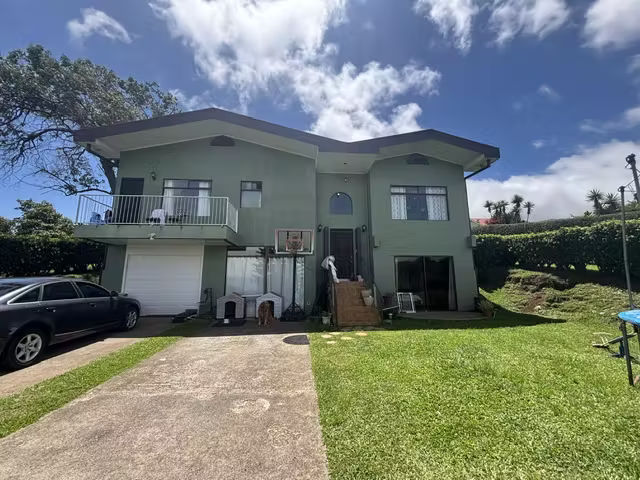 Venta de casa independiente con amplio jardín. San Isidro de Heredia (SV) - Imagen 11
