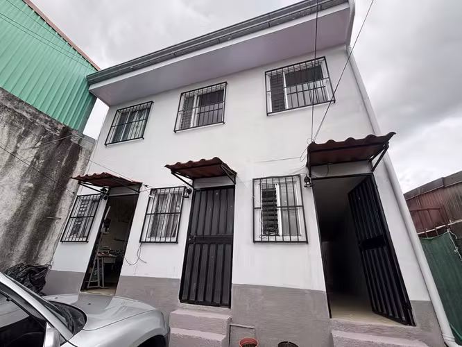 Apartamento de 2 habitaciones ubicado en Barreal De Heredia