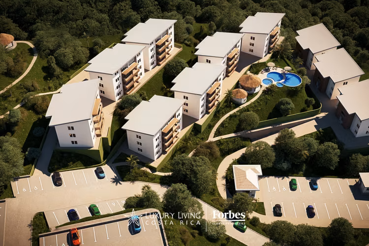 20733 - Three bedroom apartment, balcony, beachfront, amenities