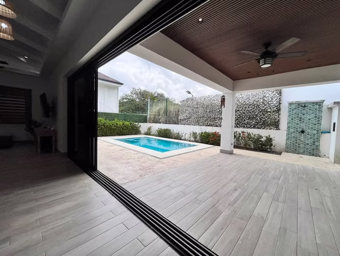 Luxury Home with pool for Sale in Amaru Condominium – Puntaleona, Costa Rica $600.000 - Imagen 11