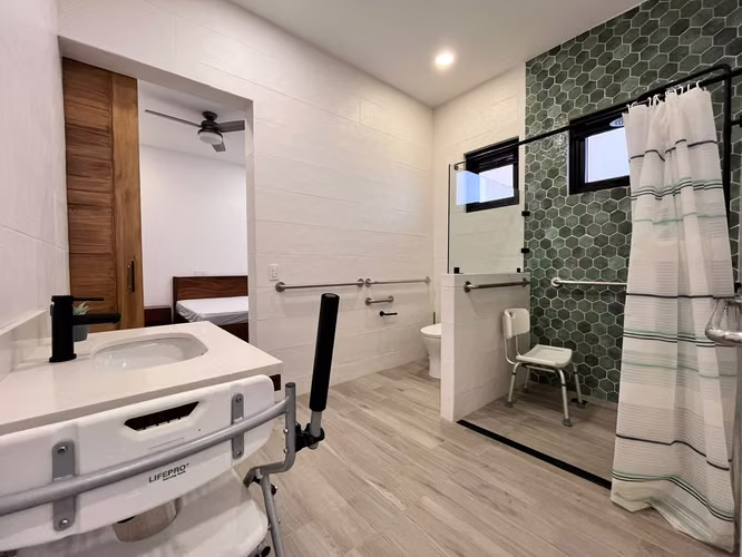 Luxury Home with pool for Sale in Amaru Condominium – Puntaleona, Costa Rica $600.000 - Imagen 15