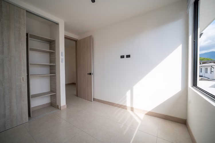 Casa en Alquiler en Lindora Village | Nueva | Línea Blanca | Santa Ana - Imagen 6
