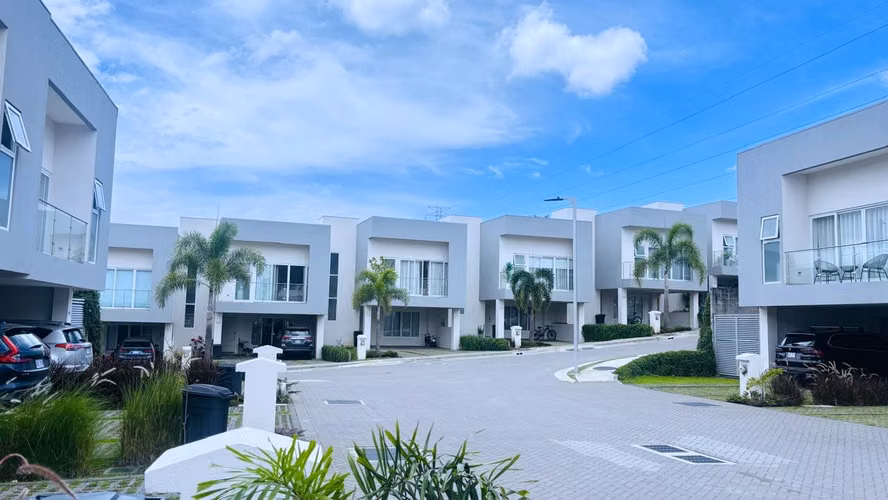For Sale | Contemporary Residence with Extended Terrace , Escazú - KV