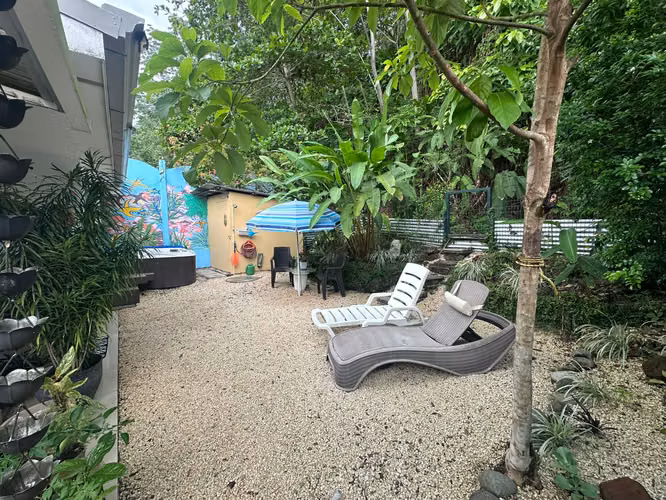 Casa en Venta en Málaga Herradura – Jacuzzi Privado, Confort y Vida en el Pacífico Central, $170.000