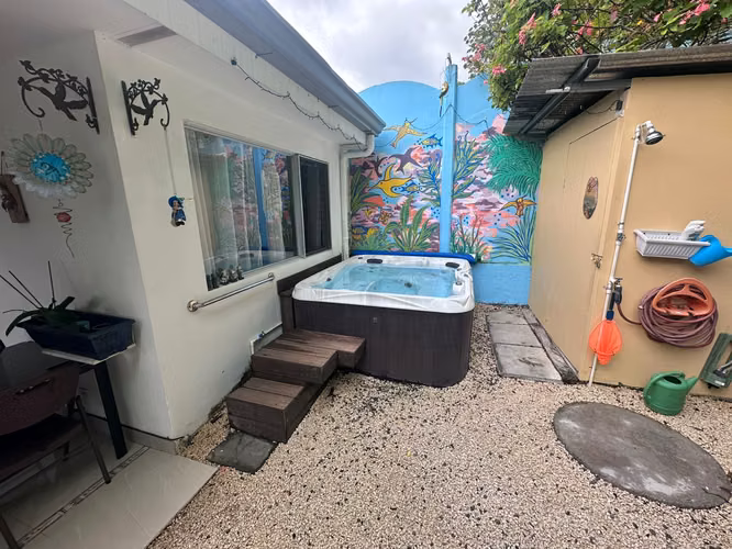 Casa en Venta en Málaga Herradura – Jacuzzi Privado, Confort y Vida en el Pacífico Central, $170.000