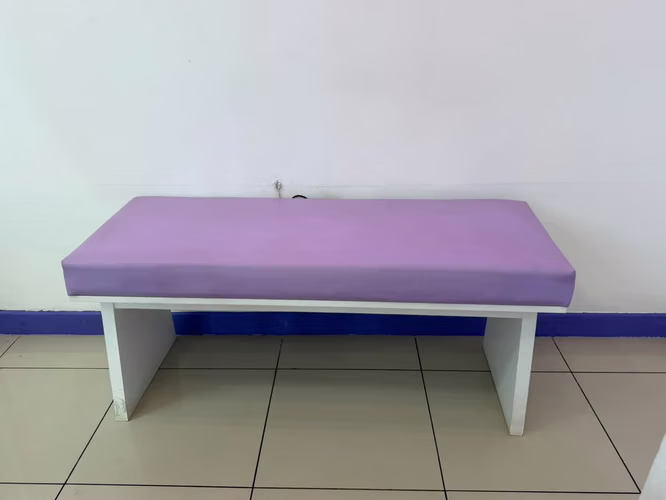 Mobiliario para heladería / cafetería