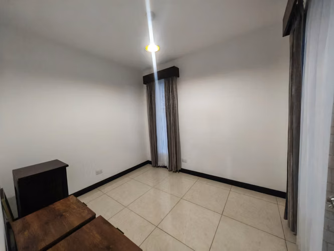 CASA ESQUINERA EN VENTA EN CIUDAD COLON. HACIENDA COLON