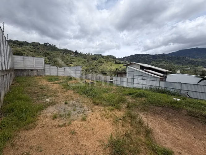 Venta de lote en Aserrí-AS