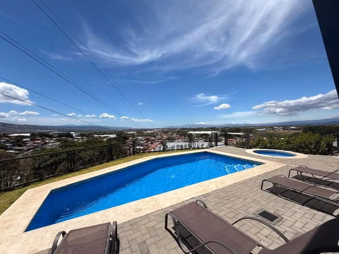 Apartamento Tipo Loft en Venta en Santa Ana | Totalmente Amueblado ID26936