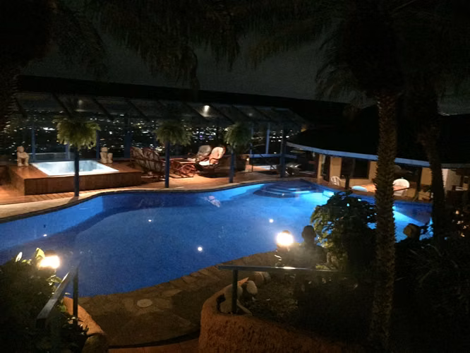 Exclusivo Apartamento Amueblado con Vistas Panorámicas en Río Oro, Santa Ana