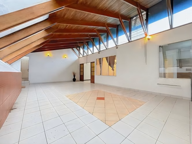VENTA DE CASA EN LOTE DE 501 M² EN COLONIA DEL RÍO, GUADALUPE - Imagen 5