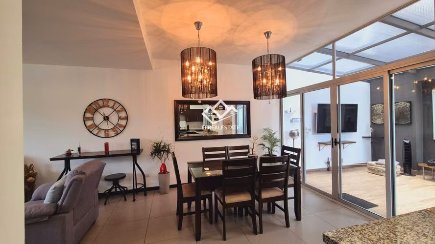 SANTA ANA¡ OFERTA CASA MODERNA 2 NIVELES 3HAB/ 2,5 BAÑOS TERRAZA