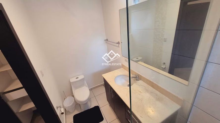 SANTA ANA¡ OFERTA CASA MODERNA 2 NIVELES 3HAB/ 2,5 BAÑOS TERRAZA