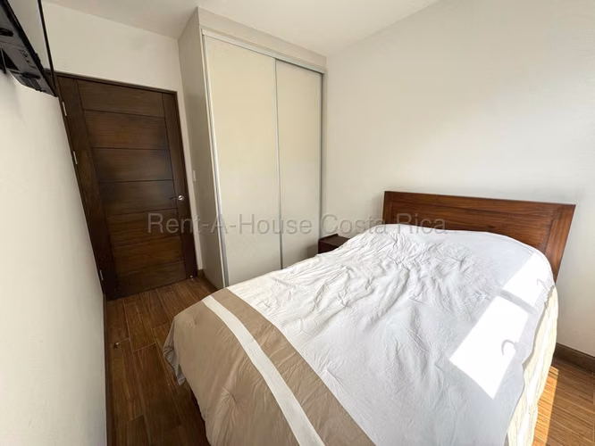 Alquiler de apartamento amueblado en San Rafael de Oreamuno - Imagen 14