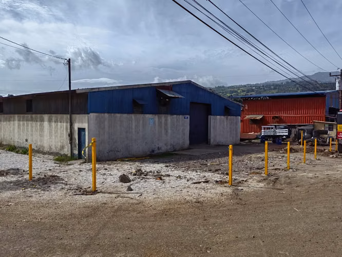 BODEGA EN ALQUILER EN OCHOMOGO, CARTAGO | 500m² | ZONA INDUSTRIAL 3 | 6 METROS DE ALTURA