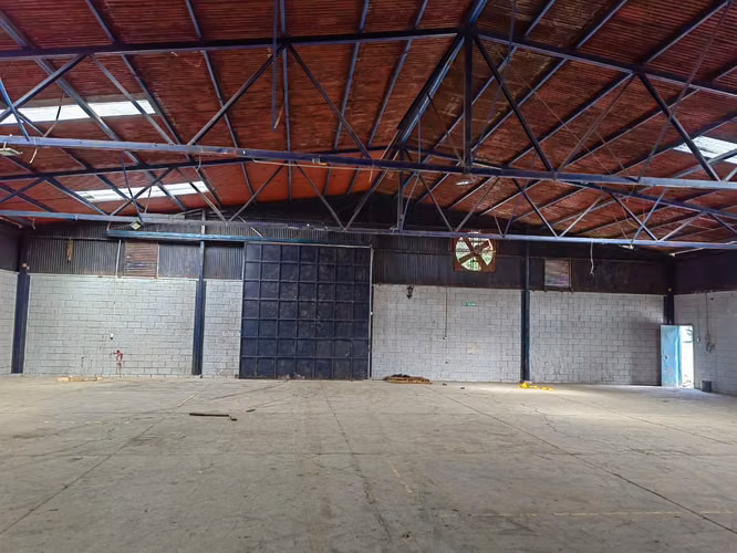BODEGA EN ALQUILER EN OCHOMOGO, CARTAGO | 500m² | ZONA INDUSTRIAL 3 | 6 METROS DE ALTURA - Imagen 19