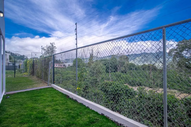 Venta para Estrenar Casa en Condominio 100% Separada