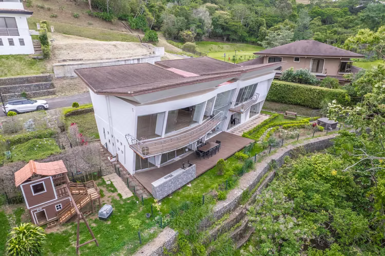 Venta de Lujosa Casa en Hacienda con lote