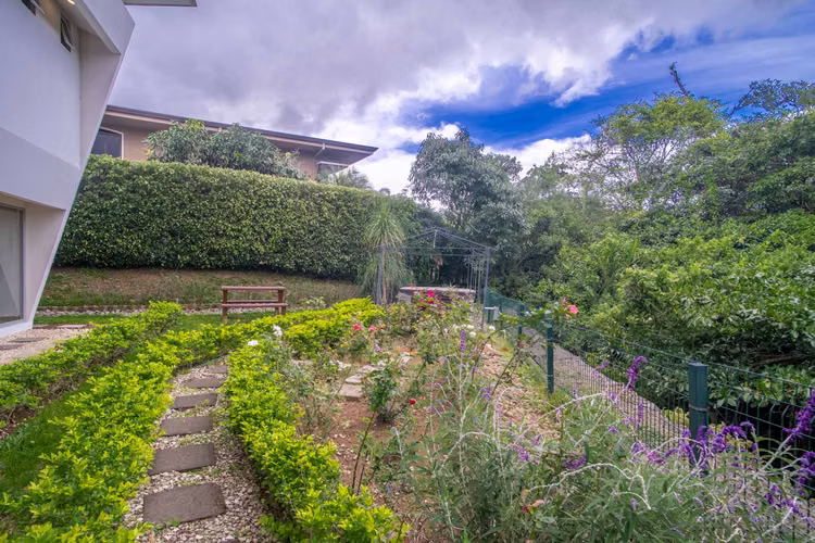 Venta de Lujosa Casa en Hacienda con lote
