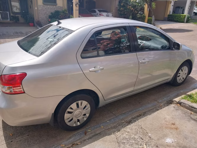 Toyota Yaris 2008 excelente estado
