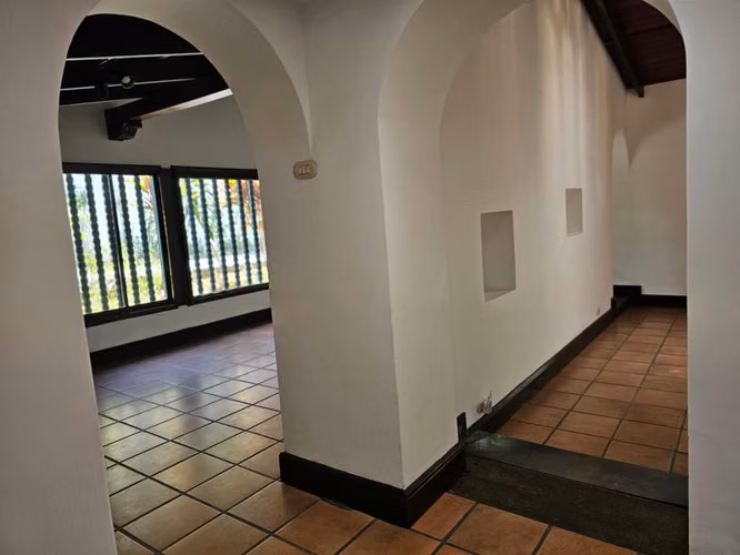 Venta de Casa - San Rafael de Escazu.