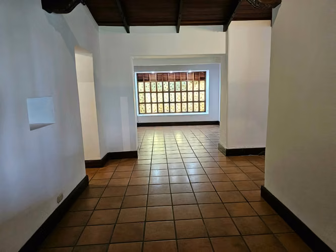 Venta de Casa - San Rafael de Escazu.