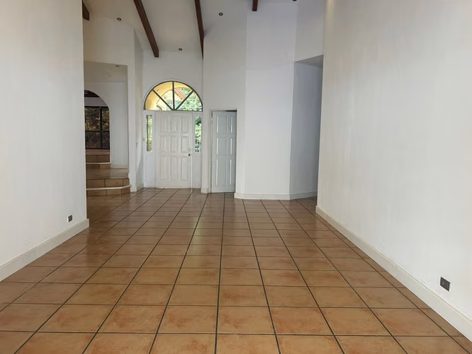 Venta de casa en Belén, Heredia, 890 m²