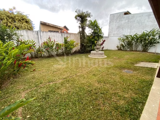 id#41250 Venta de Casa Comercial o Residencial