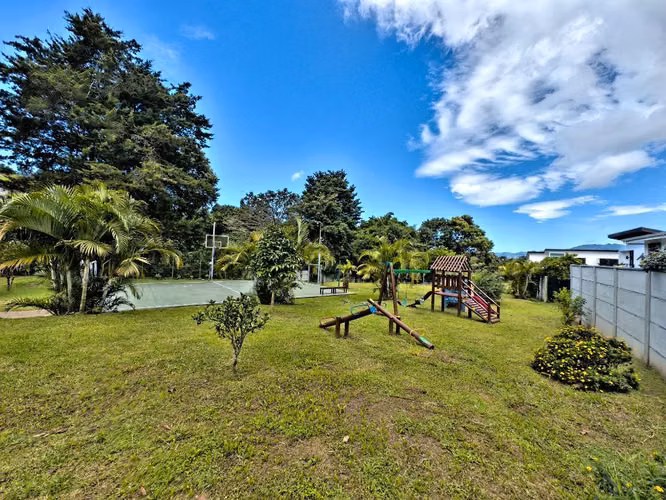 VENTA LOTE CONDOMINIO LAS RUSIAS