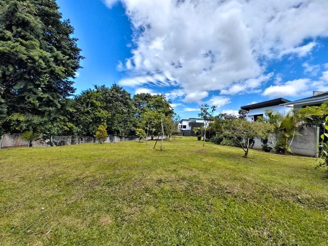 VENTA LOTE CONDOMINIO LAS RUSIAS