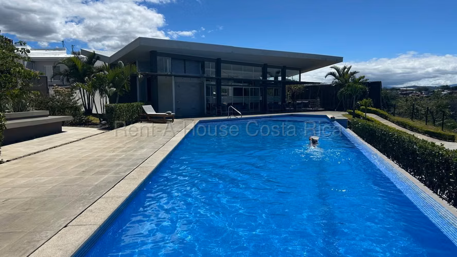 Venta Hermosa Casa Ciruelas de Alajuela